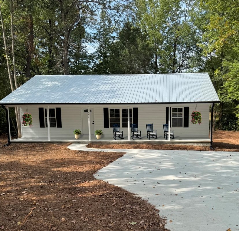 502 Keith Lane