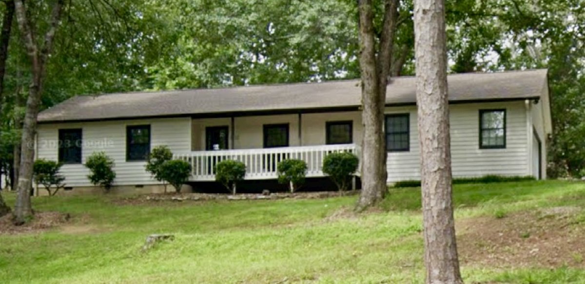 1872 Sequoya Way