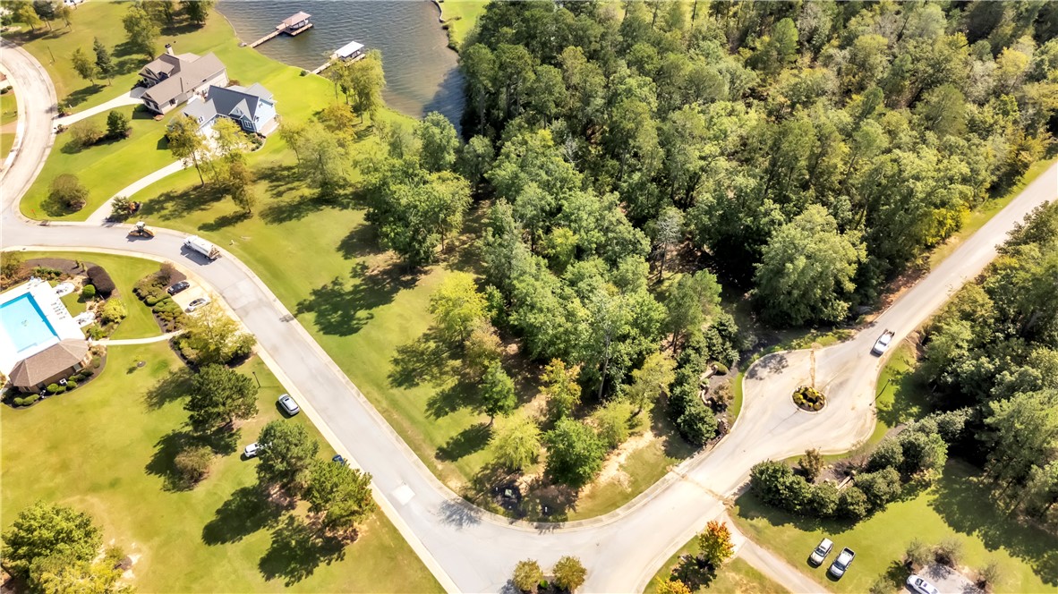 326 Watersedge Drive