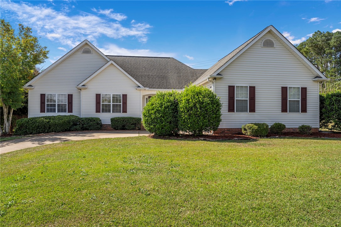 105 Laurens Court