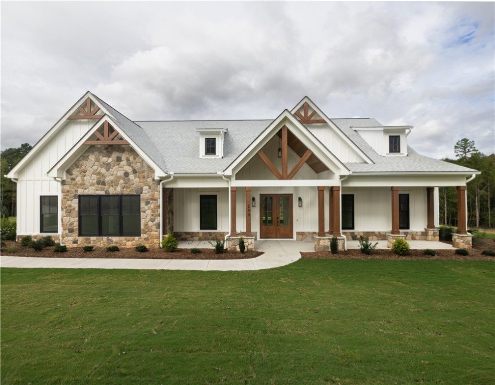 240 W Old Pendleton Road