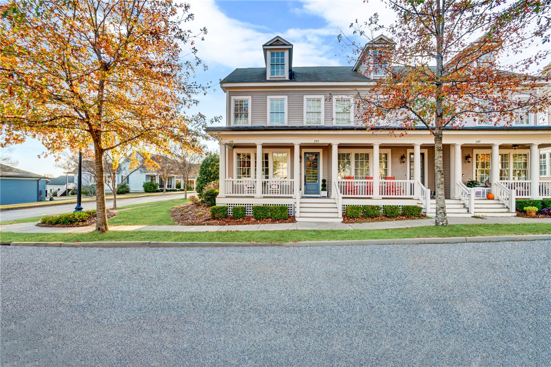 253 Thomas Green Boulevard
