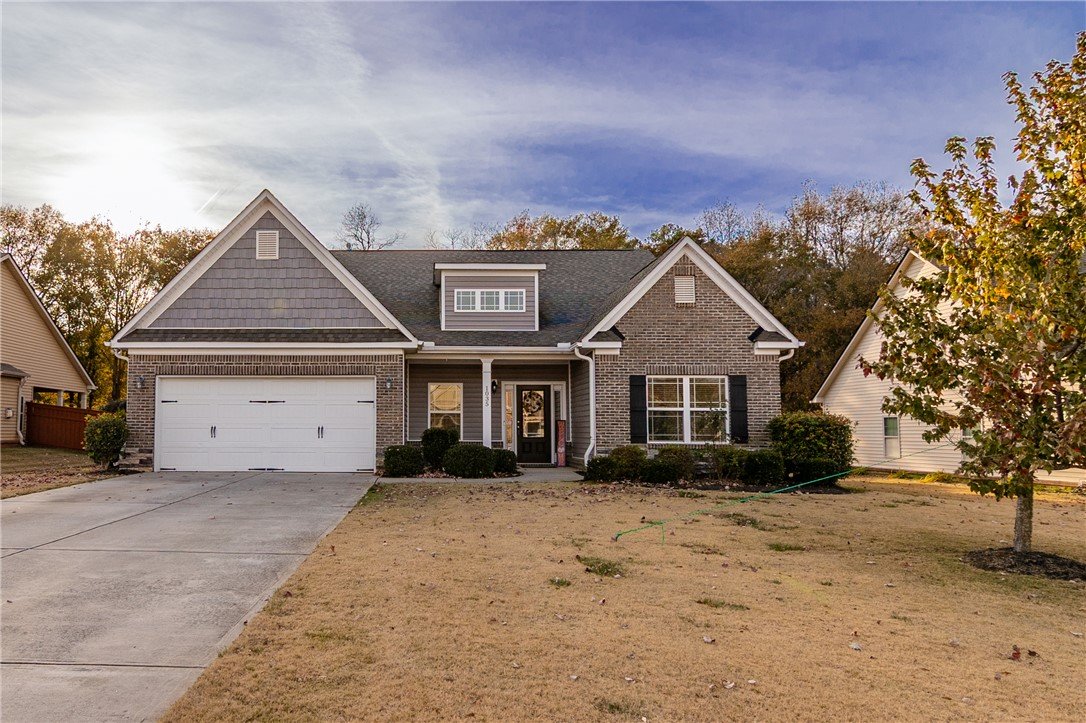1035 Drakes Crossing