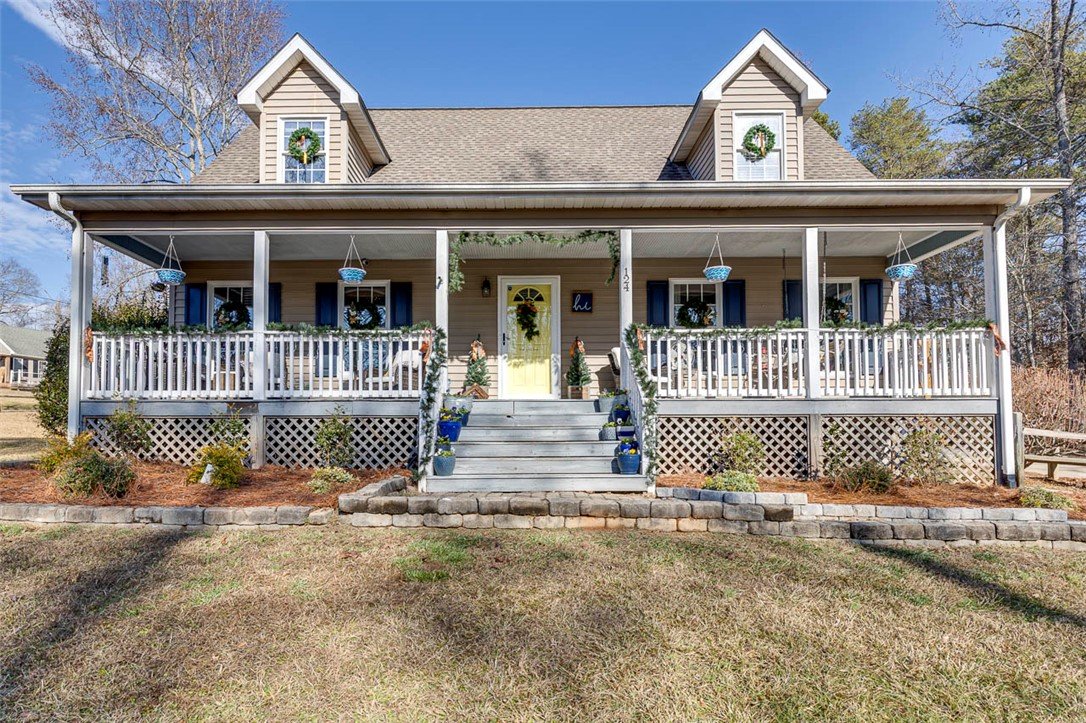 124 Hillside Circle