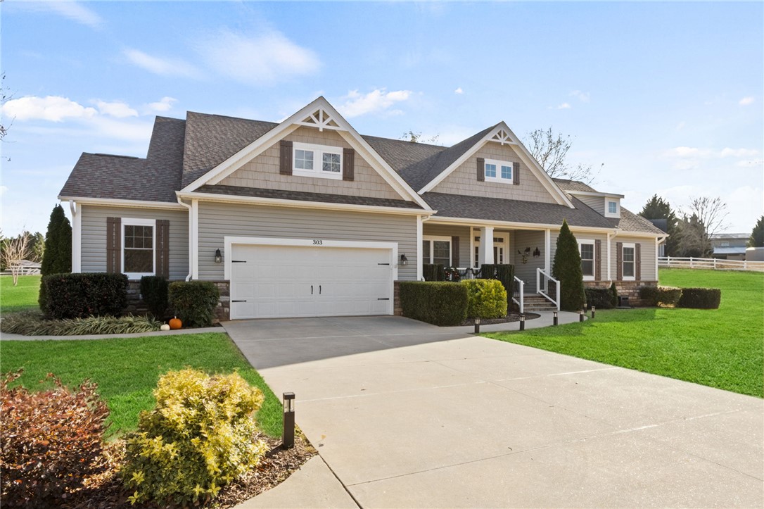 303 Meadowlark Lane