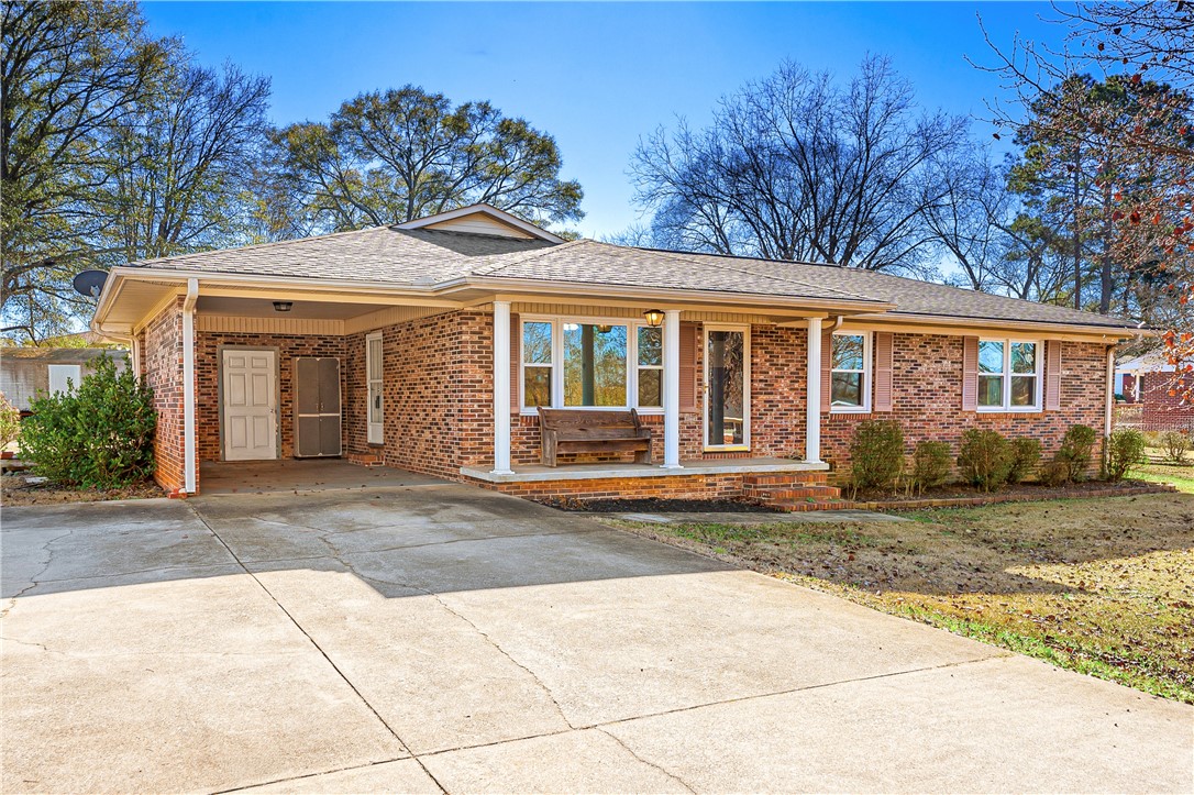 730 Tanglewood Drive