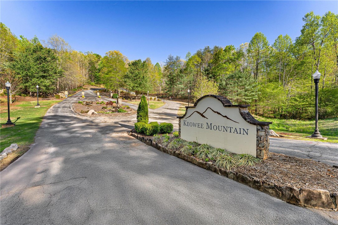 821 Scharlin Drive