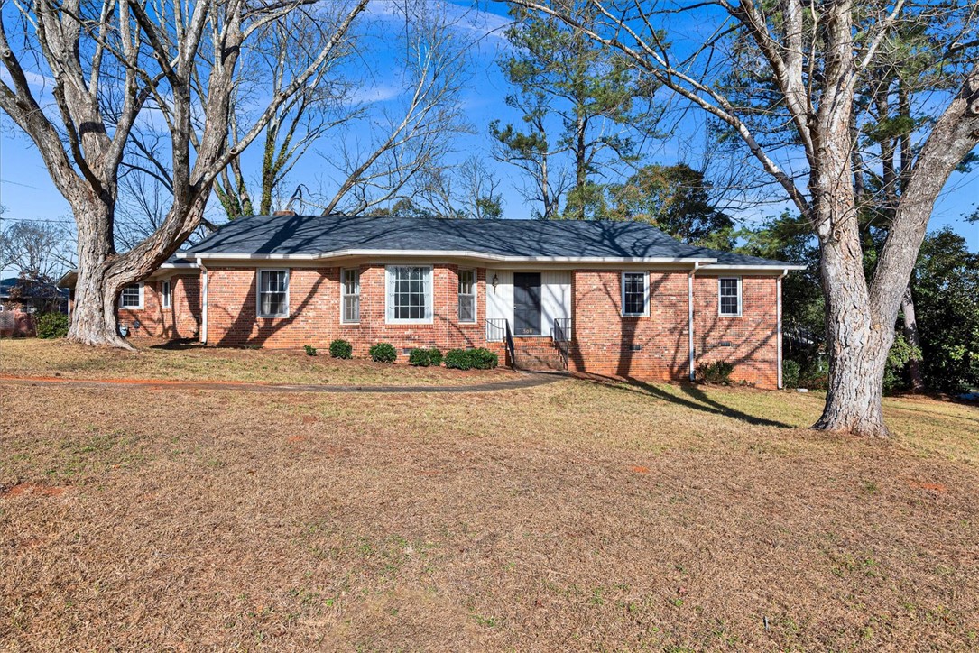 308 Woodfern Circle