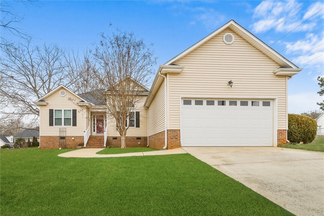 112 Jester Court