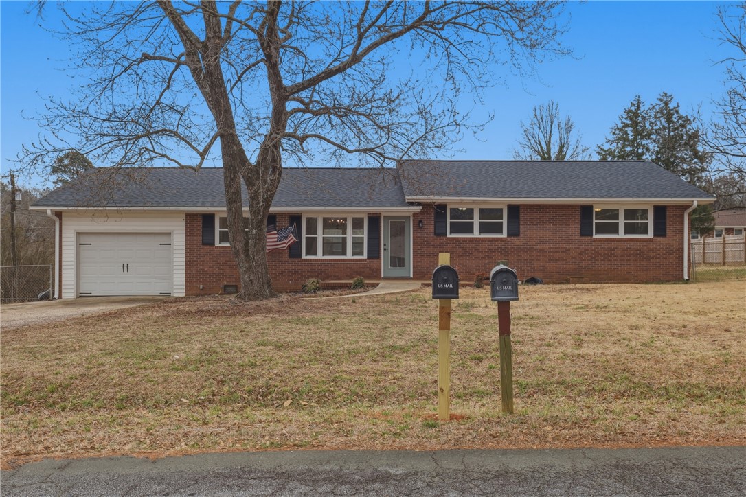 1022 Hickory Lane