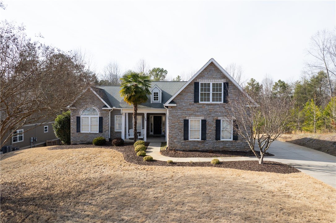 109 Martins Pointe Drive