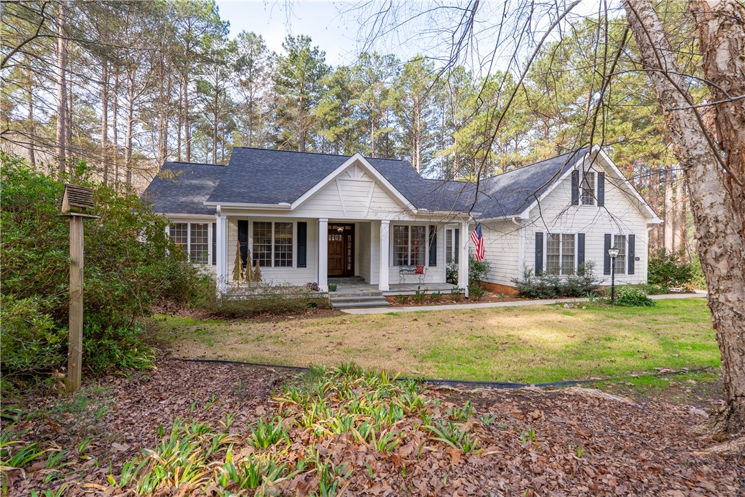 107 N Waterside Drive