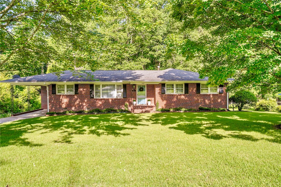502 Forest Lane