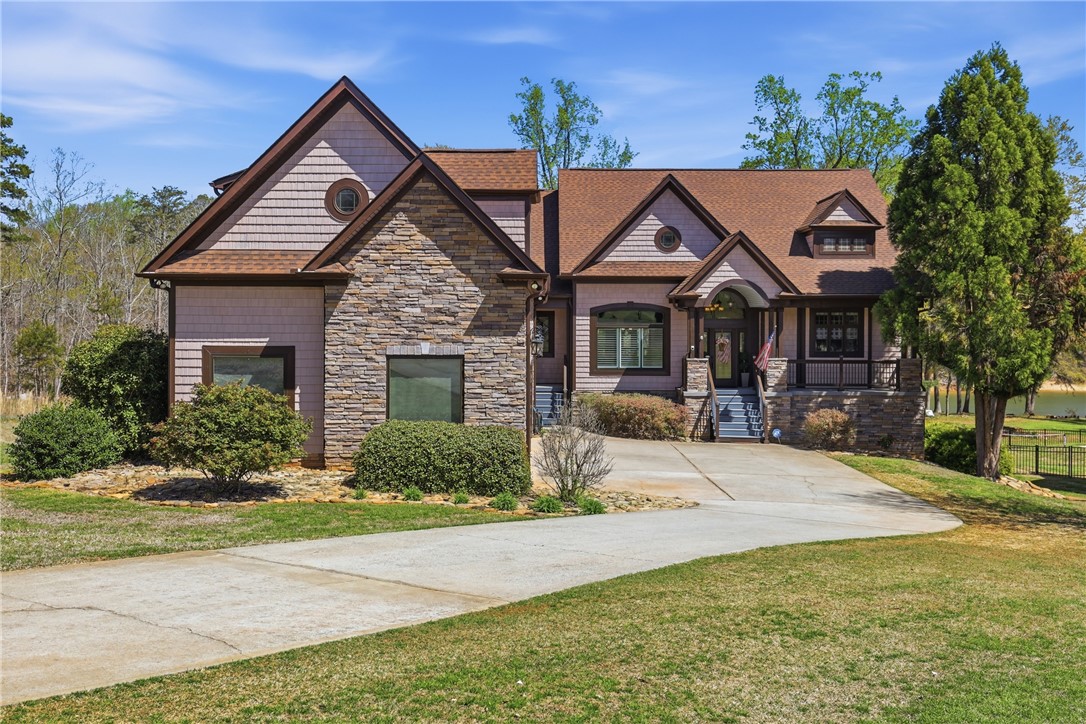 118 Cliftons Landing Drive