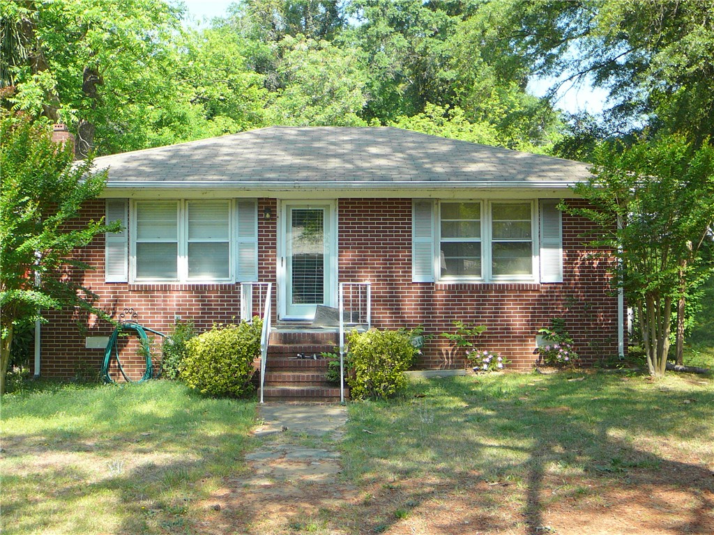 106 Woodbine Circle