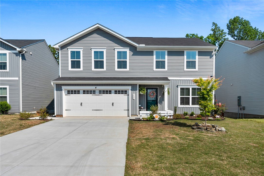 329 Kings Grant Court