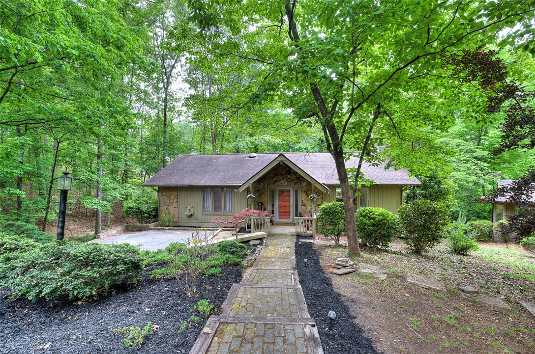 3 Rudder Court
