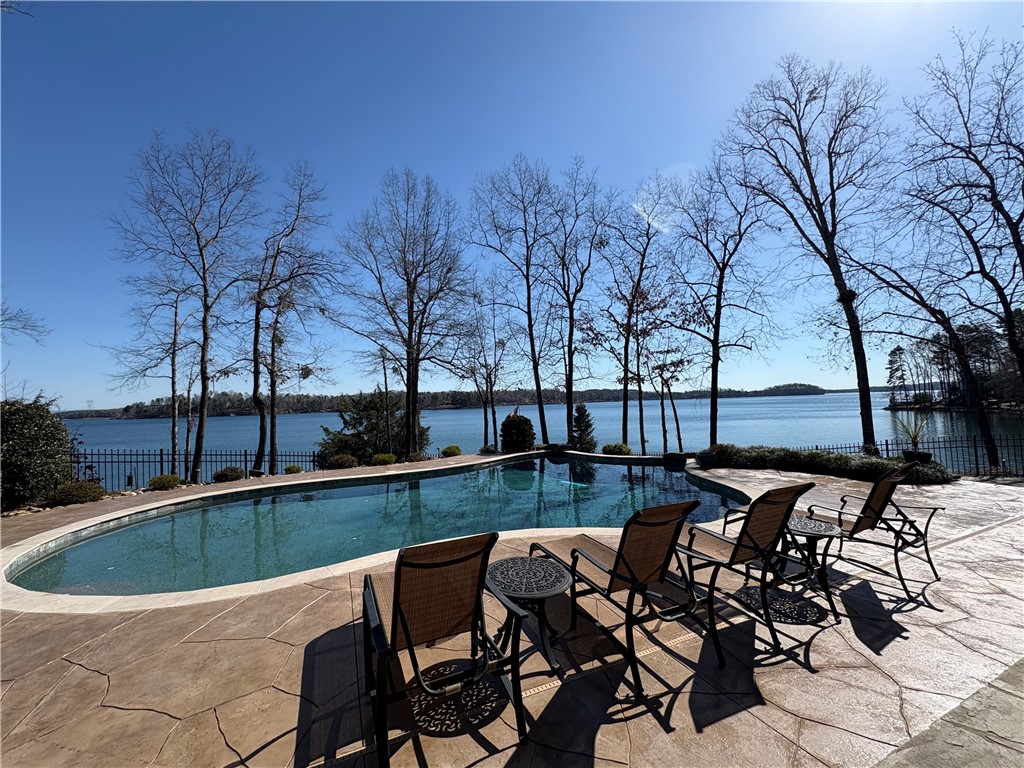 212 N Beacon Shores Drive