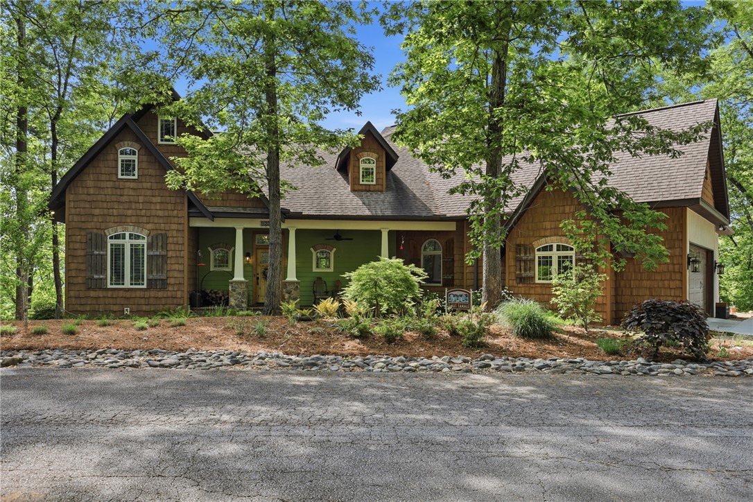 123 Summit Pine