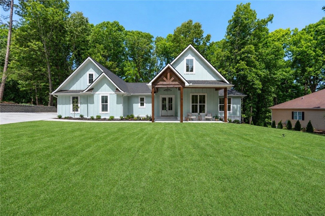 119 Beacon Ridge Circle