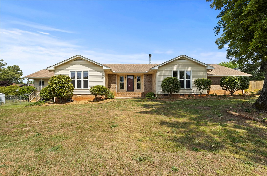 1011 Sierra Drive