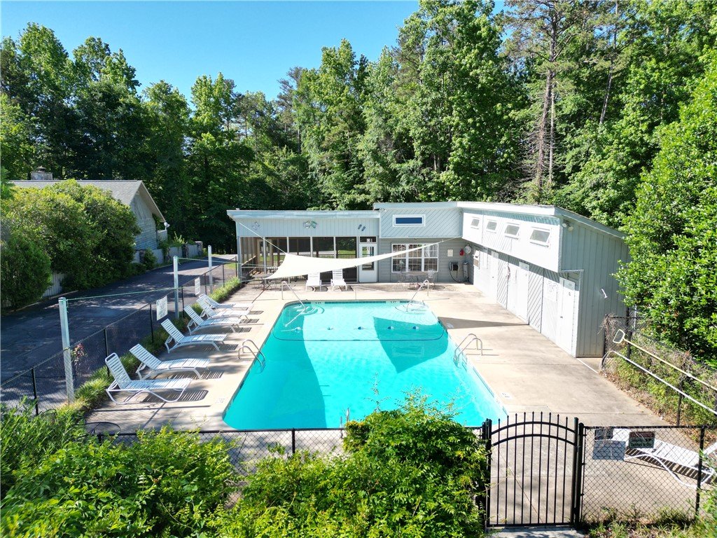206 Cherokee Drive