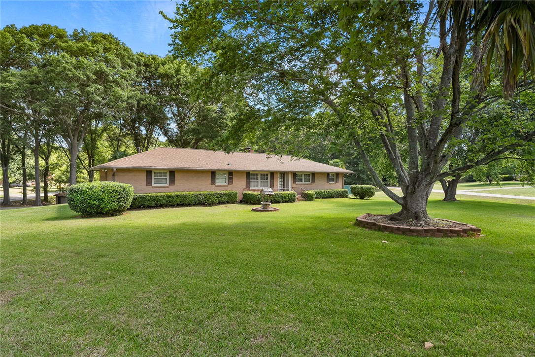 2101 Old Spring Drive