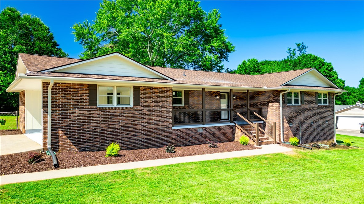 221 Greenland Road