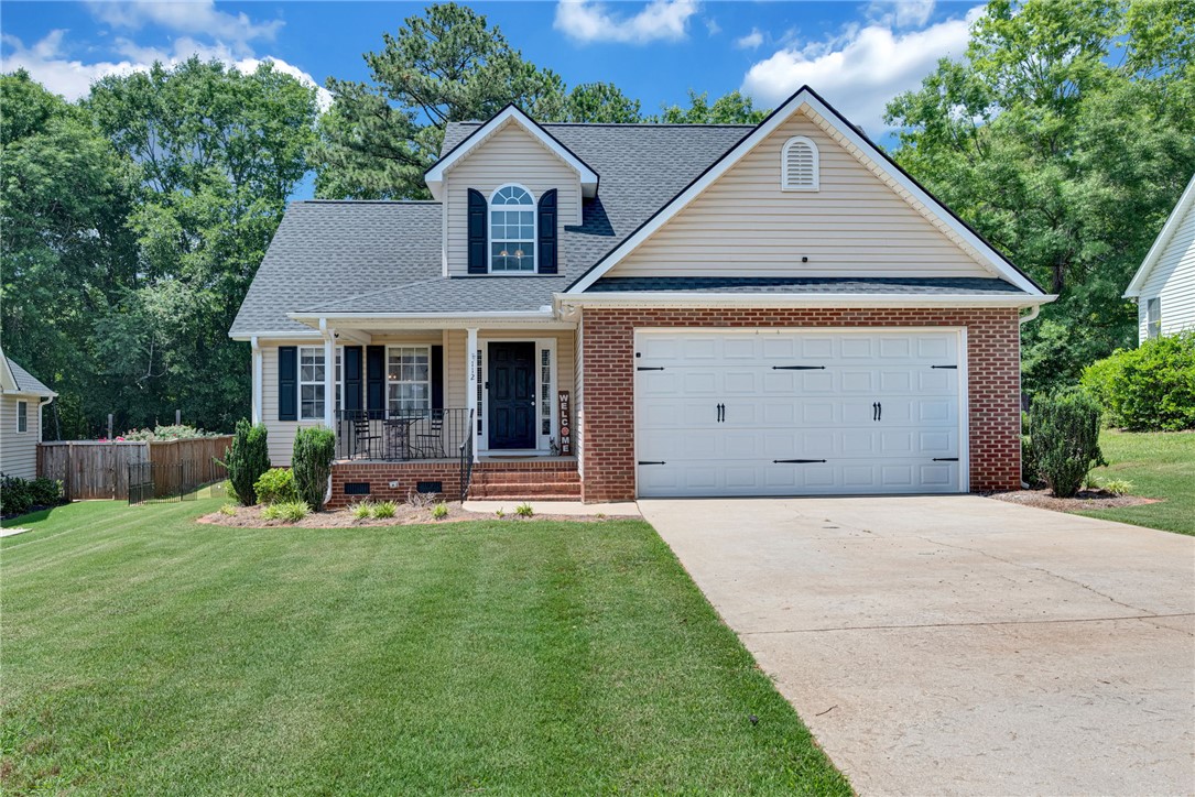 112 Royal Drive