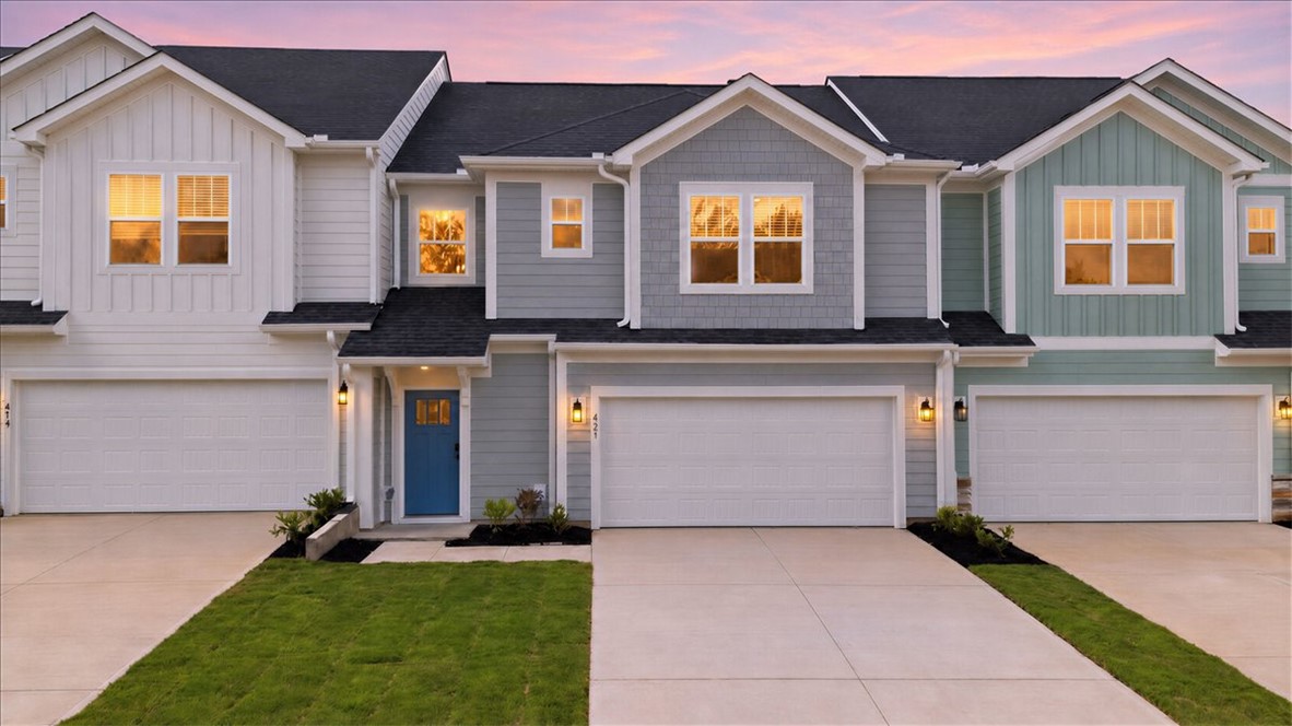 421 Crestcreek Drive