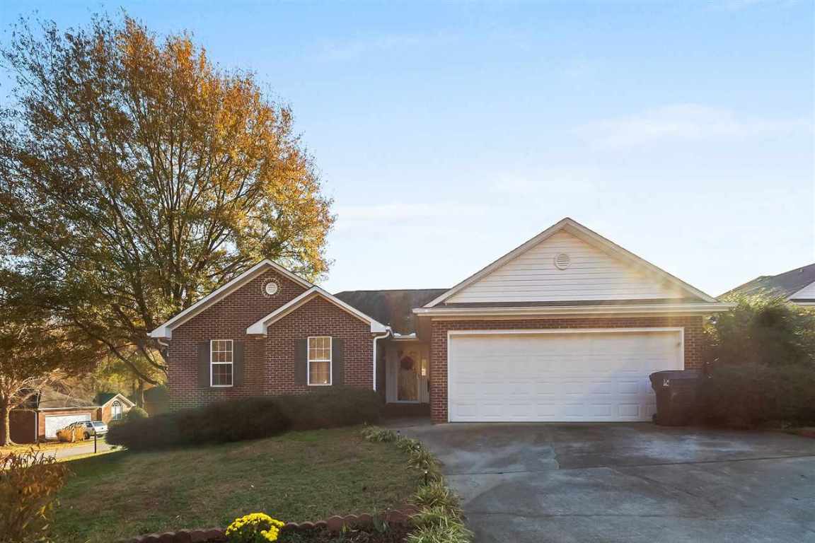 12 Woodbridge Circle