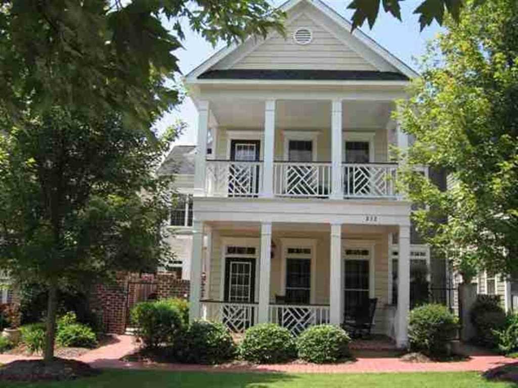 312 Village Walk Lane