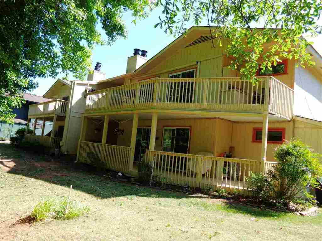 19A Hartwell Villas
