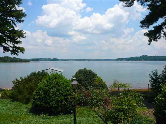 10061 Maughan Trail Lake Keowee Waterfront