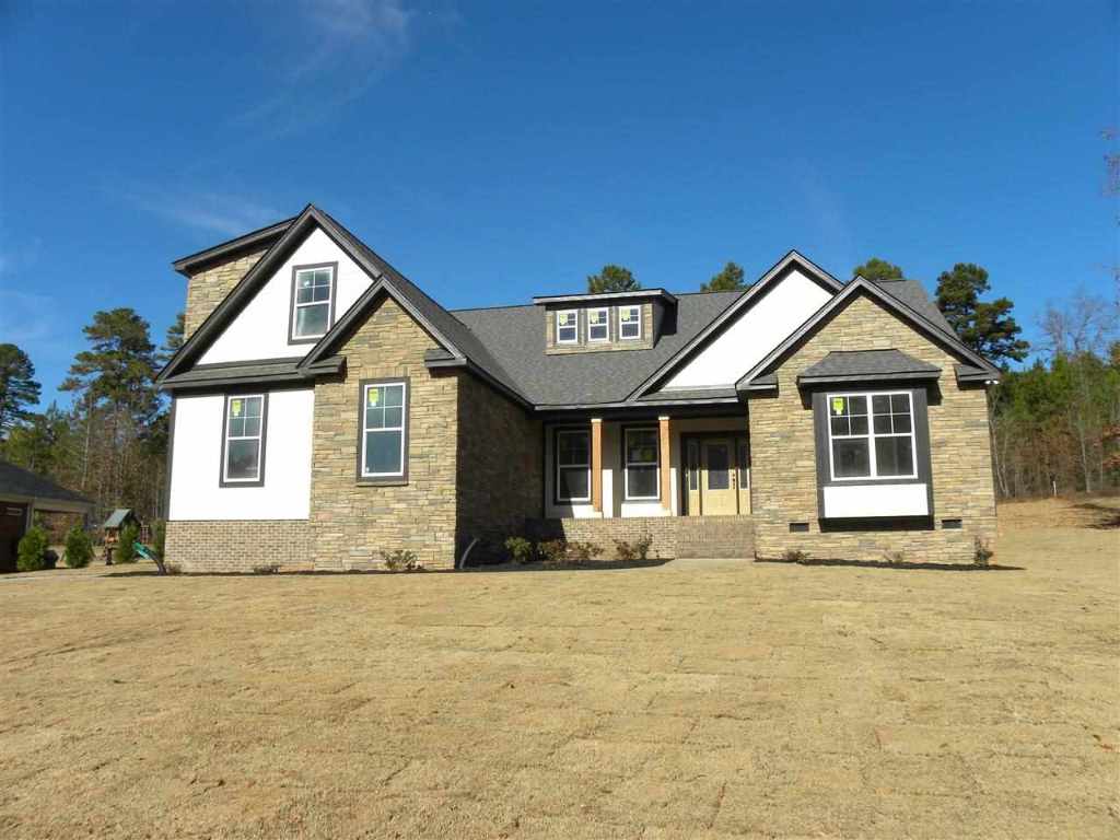 110 Lantern Ridge Drive