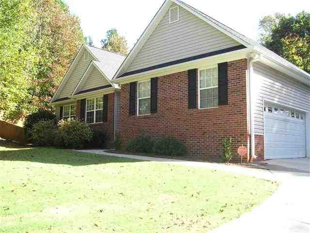 105 Creekside Circle
