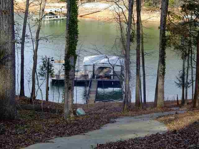 507 Broadwater Circle