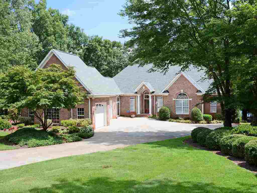 1172 Embassy Drive