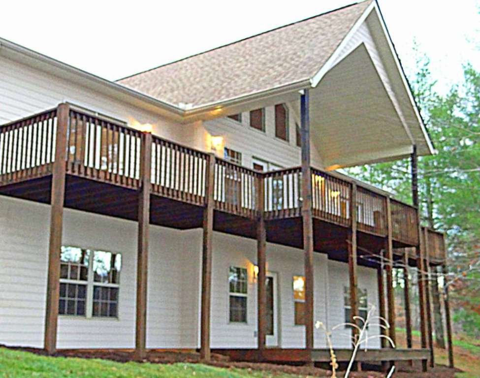 105 Falcon Crest