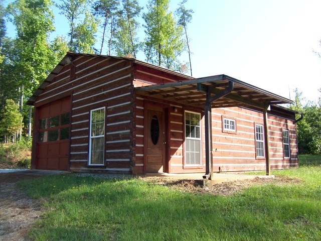624 N Lake Drive