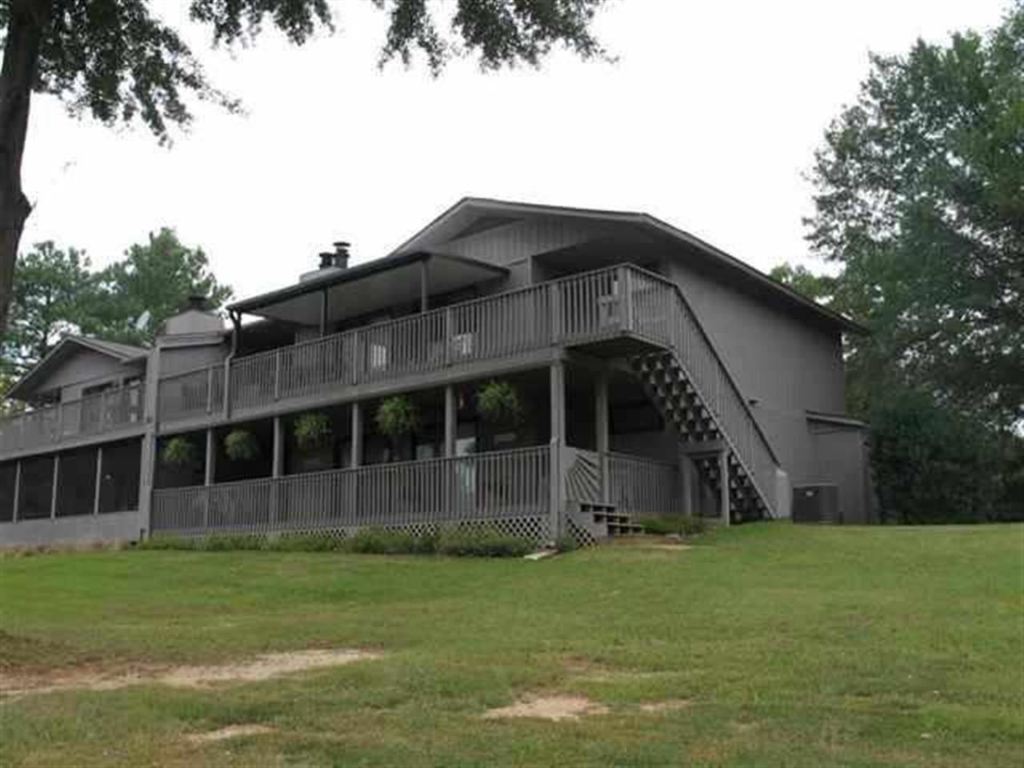 20C Hartwell Villas