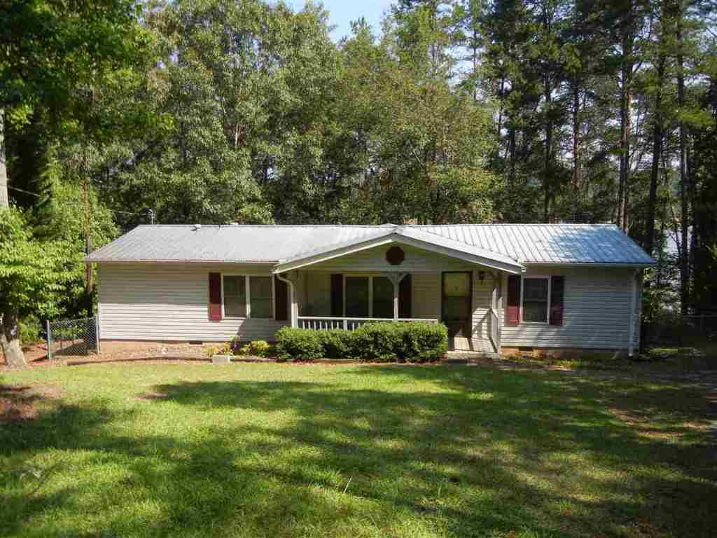290 Cardinal Lane