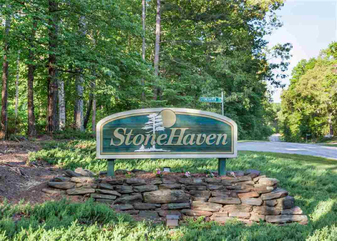 318 Deer Trail STONEHAVEN