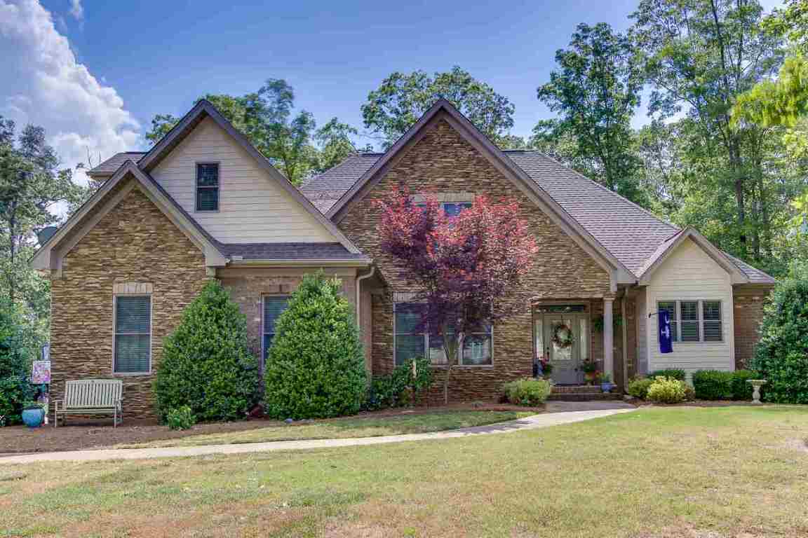 113 Fairoaks Drive