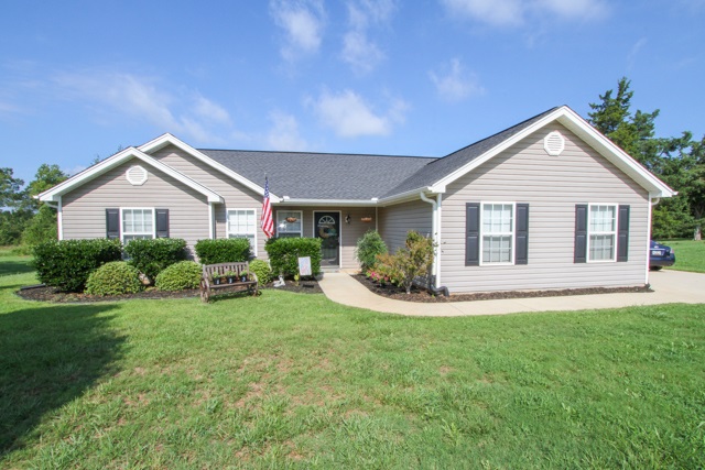 113 Yellow Pine Drive