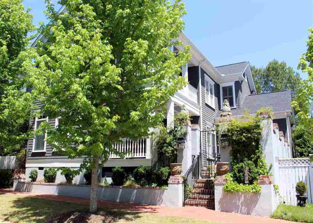 309 Village Walk Lane