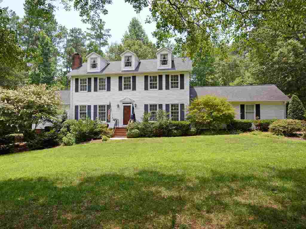 203 Oak Hollow