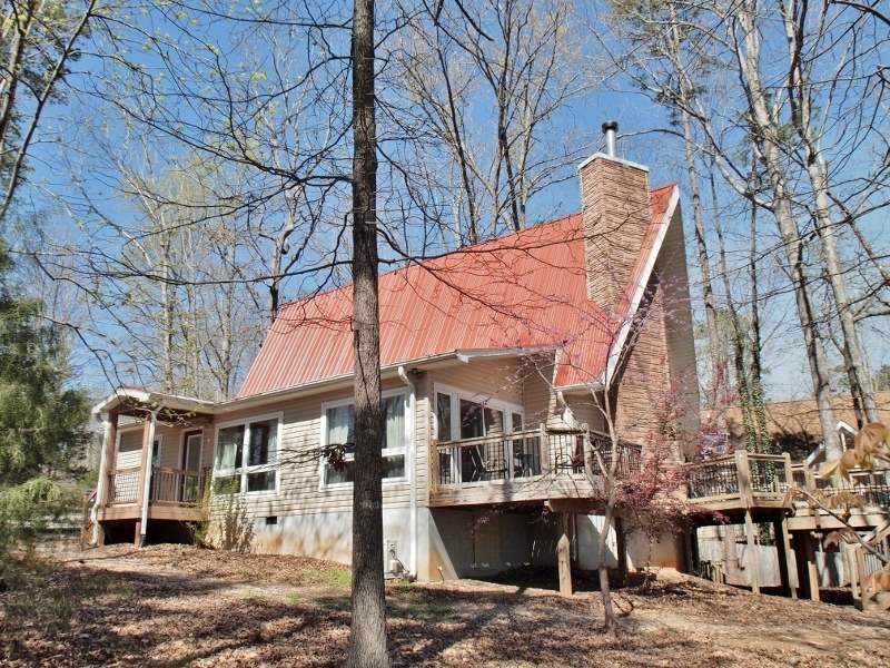 180 Lake Place Court