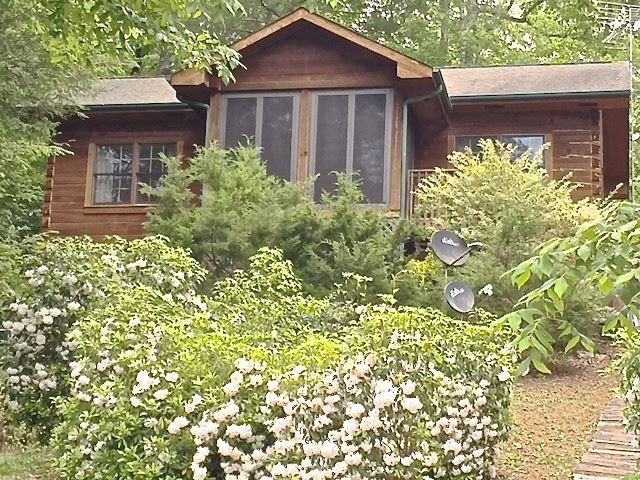 645 N Lake Drive