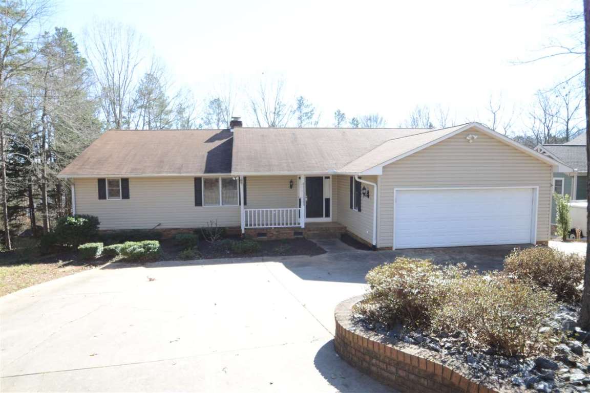 112 Paradise Circle
